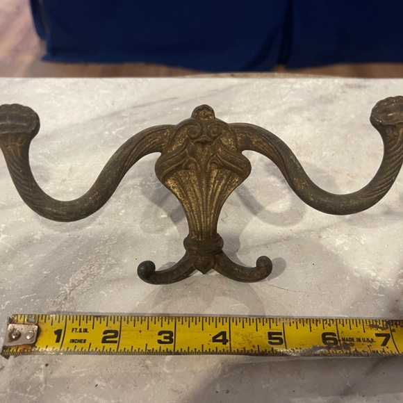 2 Antique Victorian Style Metal Coat Hat Hangers with Double Hooks ~ 8 Inches - Picture 4 of 6